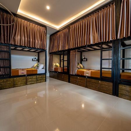 The Moon Hostel Batununggul Dış mekan fotoğraf